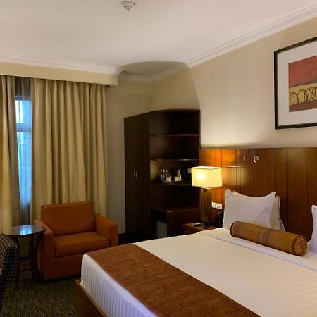 The Hub Hotel Αντίς Αμπέμπα Εξωτερικό φωτογραφία