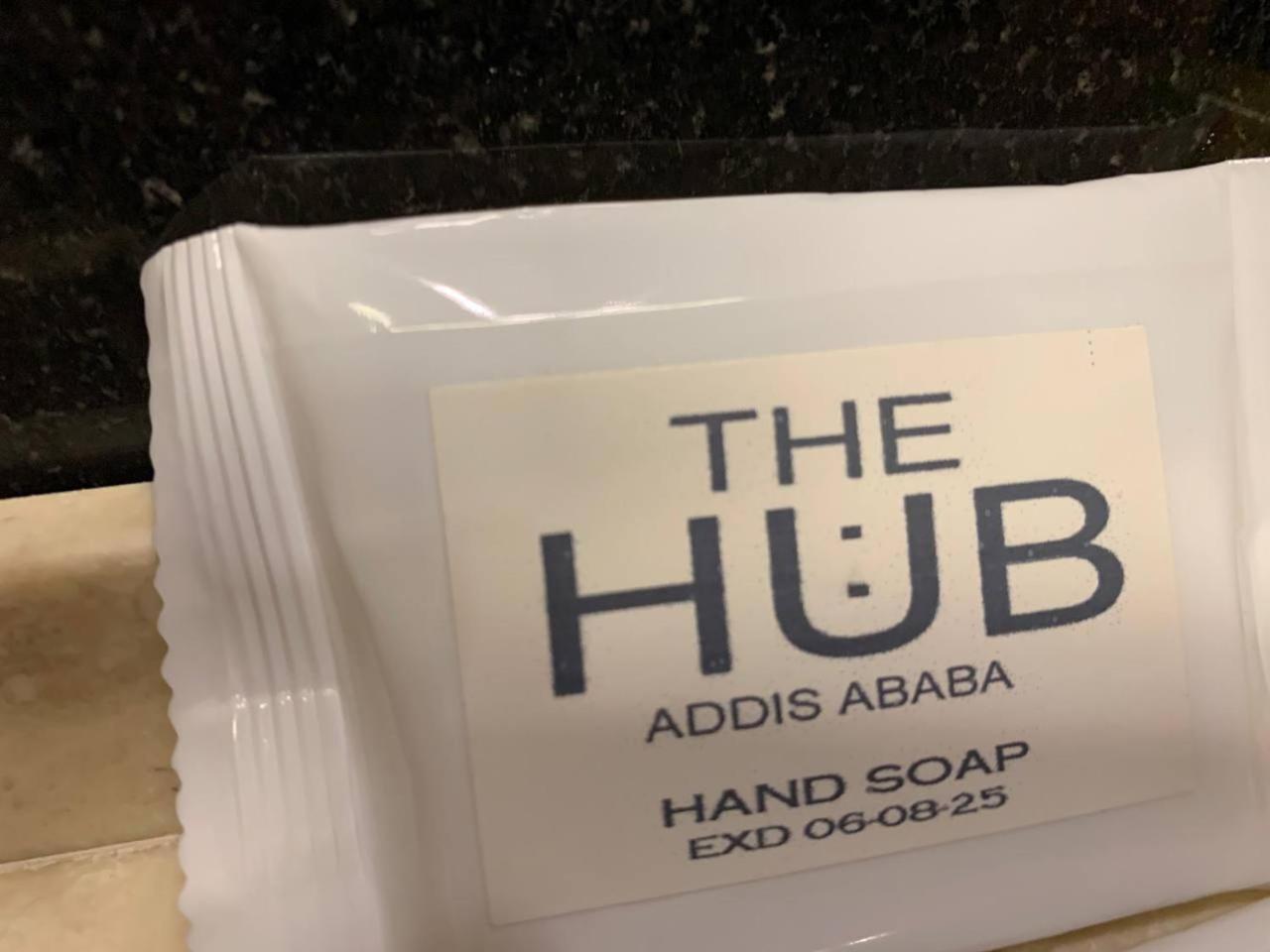The Hub Hotel Αντίς Αμπέμπα Εξωτερικό φωτογραφία
