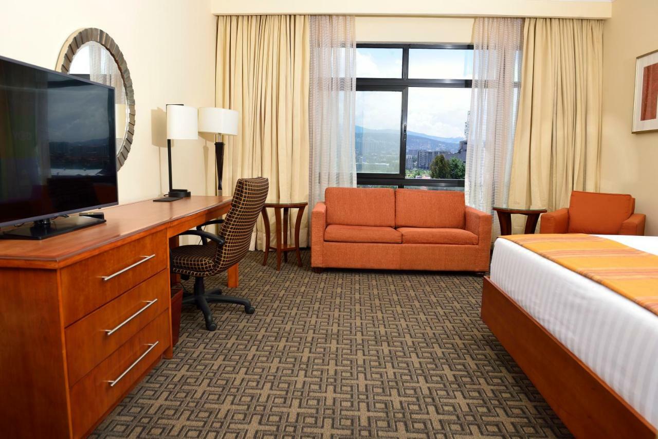 The Hub Hotel Αντίς Αμπέμπα Εξωτερικό φωτογραφία